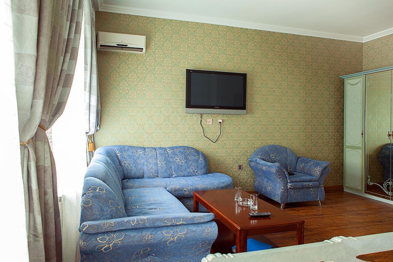 Hotel Topaz 阿斯坦纳 外观 照片